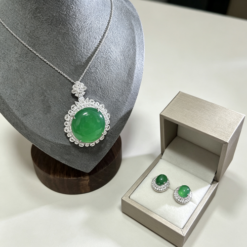 Green Chalcedony Pendant & Dangle Earrings Set